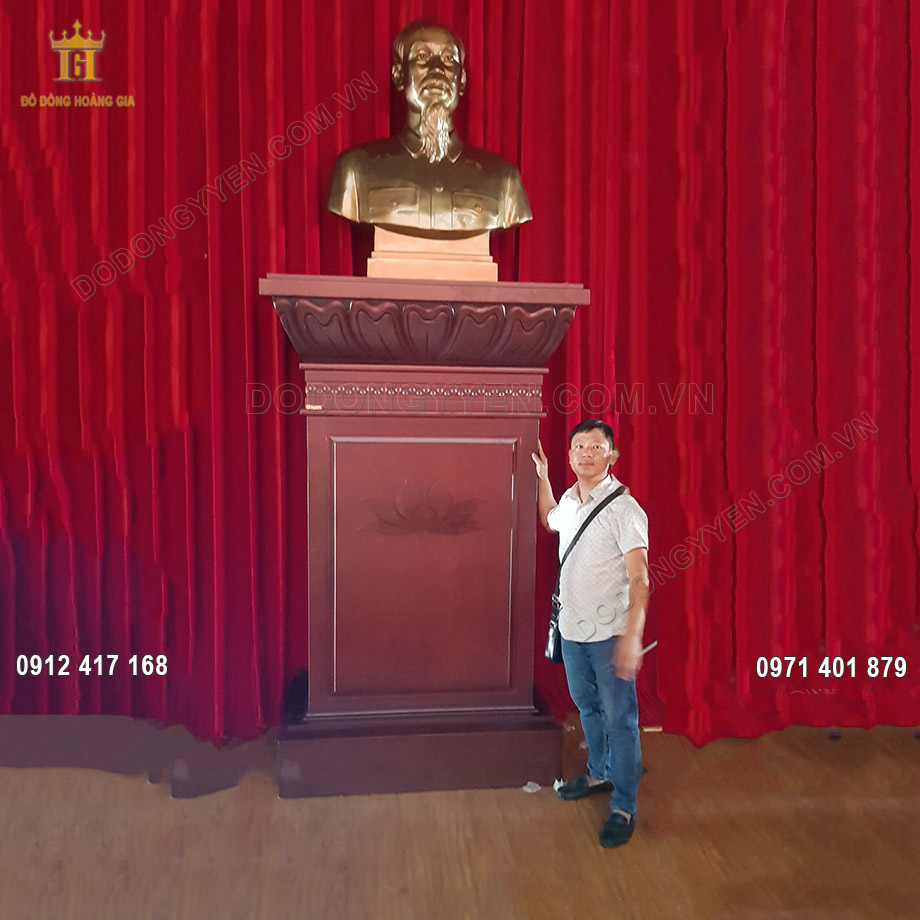 C&aacute;ch mua tượng đồng B&aacute;c Hồ đ&uacute;ng chuẩn kh&ocirc;ng phải ai cũng biết